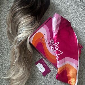 Chelsey Smith Crown - Melrose (biscotti)